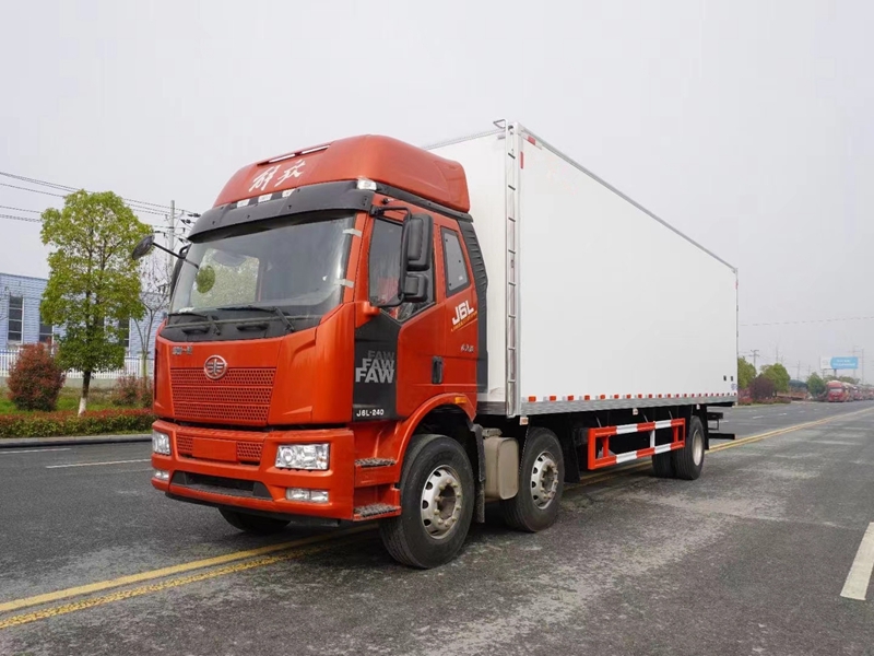 国六 江淮骏铃V6,4.2米蓝牌冷藏车