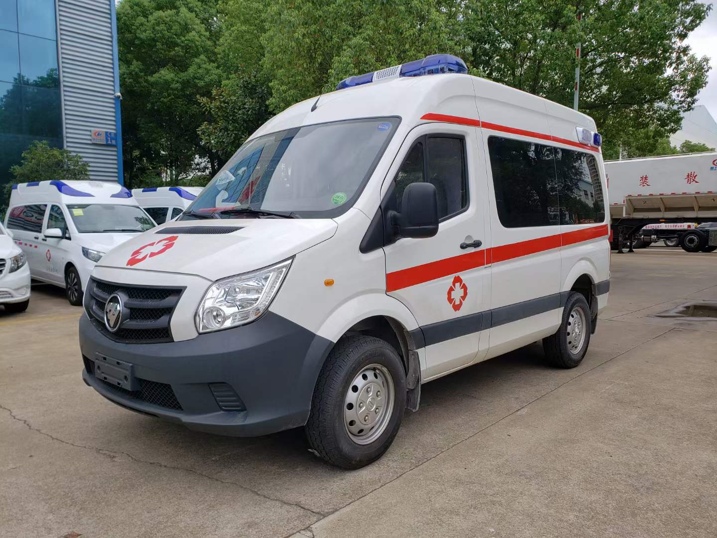 福田图雅诺救护车