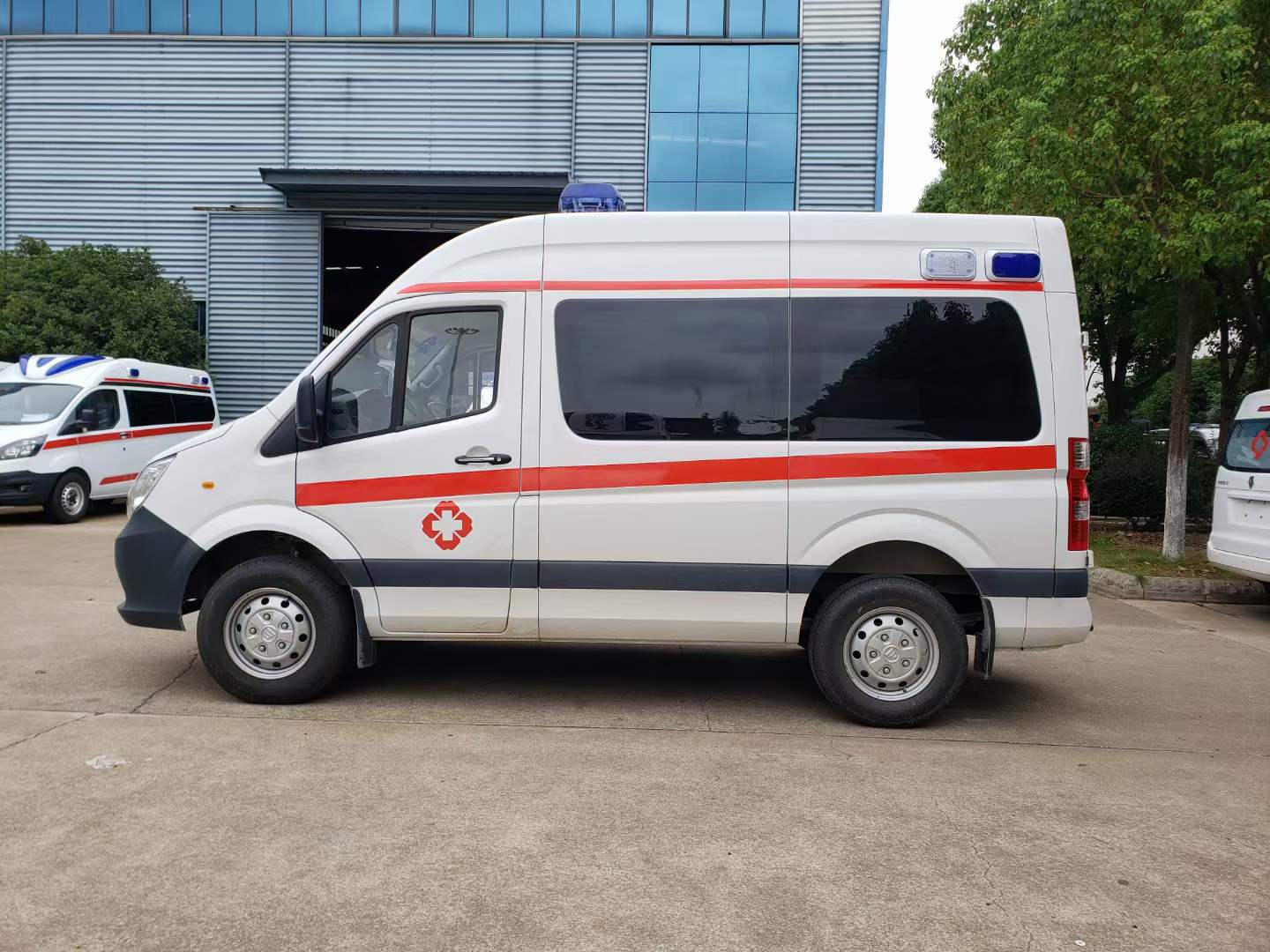 福田图雅诺救护车