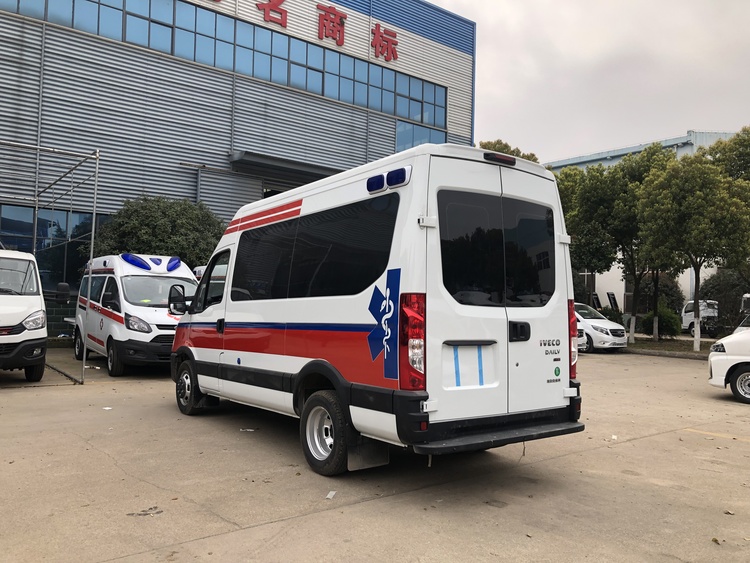 依维柯欧胜救护车