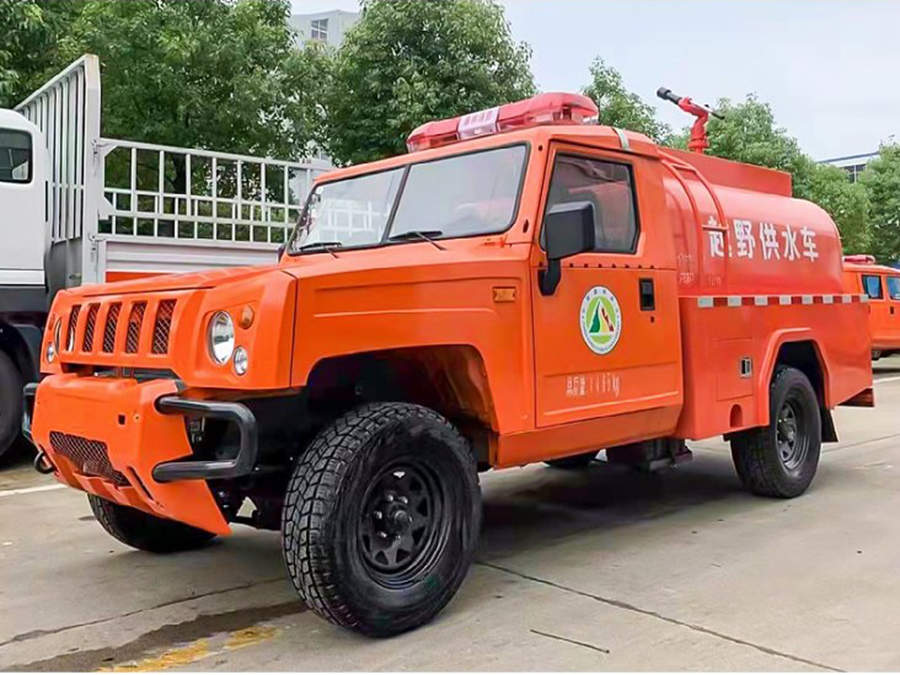 北汽勇士四驱森林消防供水车