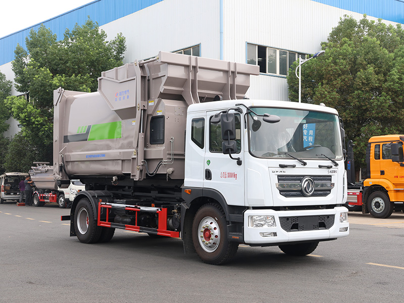 单桥东风多利卡D9勾臂垃圾车