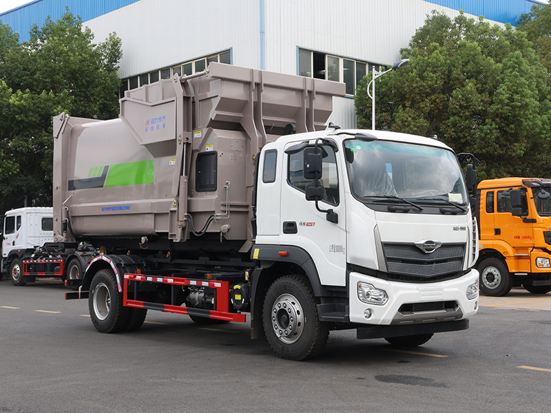 单桥福田领航ES7勾臂垃圾车