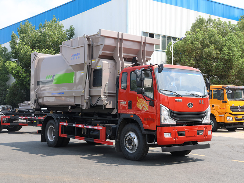 单桥重汽豪曼勾臂垃圾车