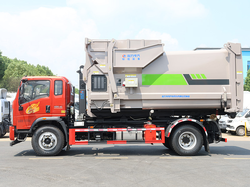 单桥重汽豪曼勾臂垃圾车