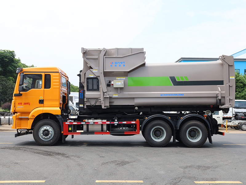 后双桥陕汽德龙M3000勾臂垃圾车