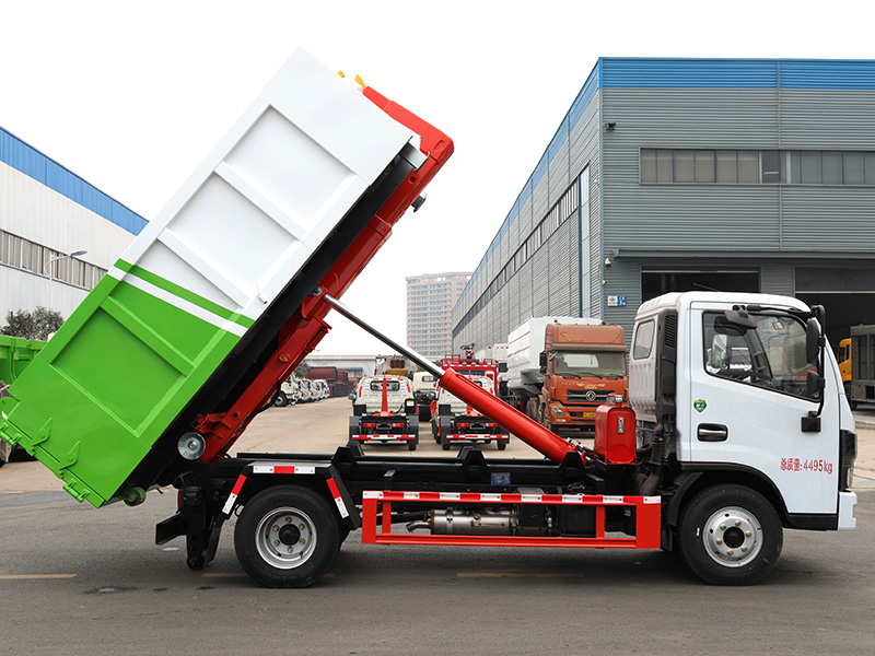 蓝牌东风多利卡D6套臂勾臂垃圾车