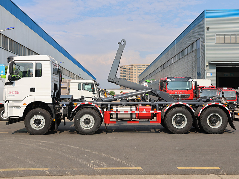 前四后八陕汽德龙M3000勾臂垃圾车