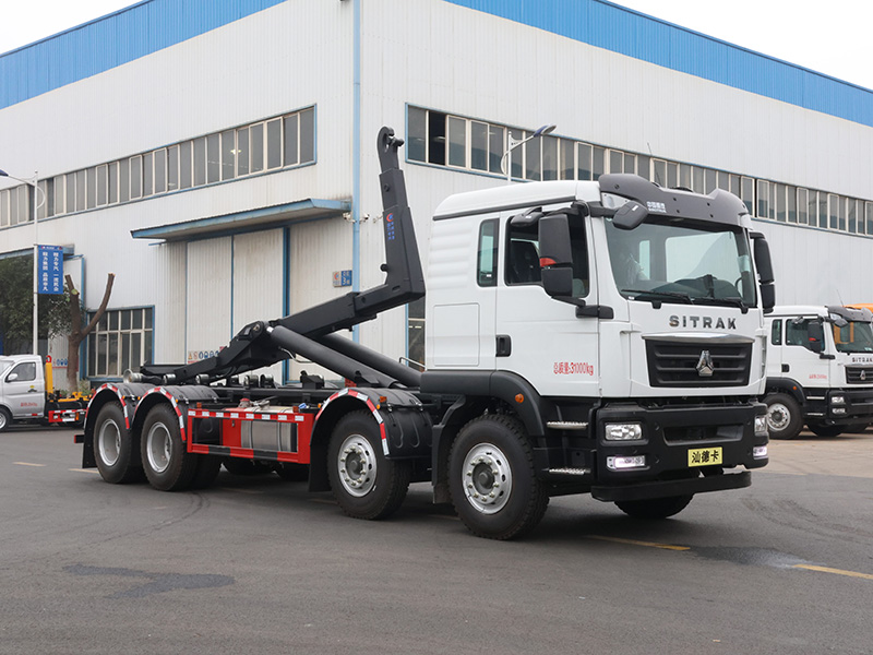 前四后八重汽汕德卡勾臂垃圾车