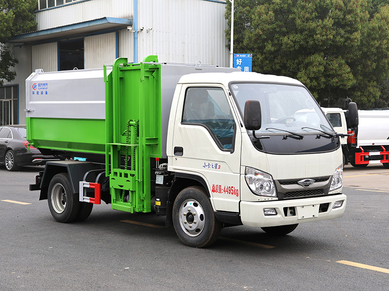 福田小卡3挂桶垃圾车