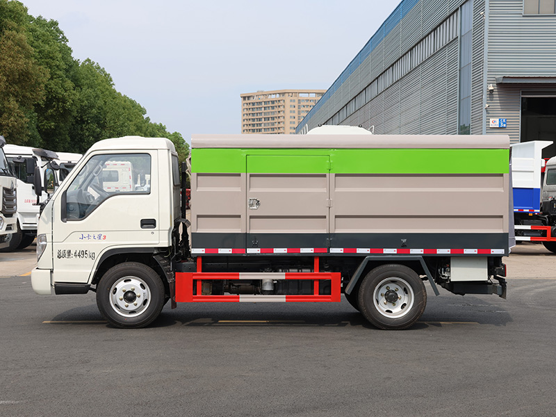福田小卡之星3密闭桶装垃圾车