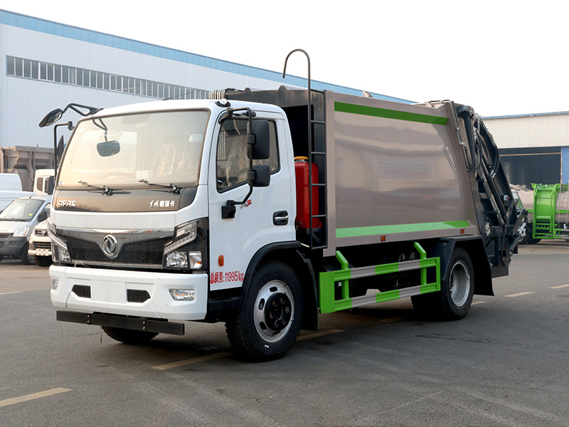 东风福瑞卡F7压缩垃圾车