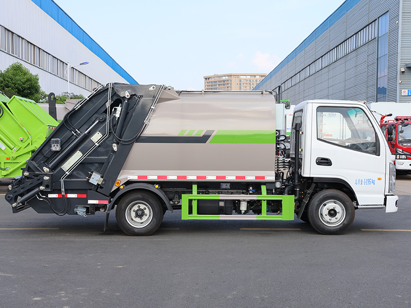 东风小霸王（新样式）压缩垃圾车