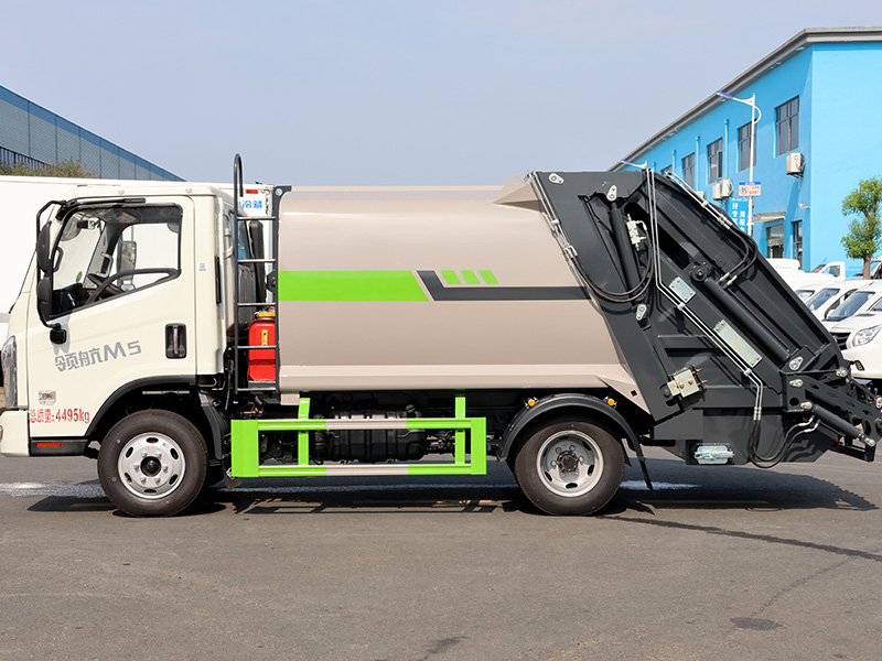 福田领航M5（新样式）压缩垃圾车