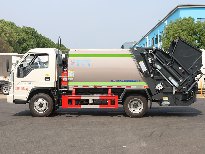 福田小卡之星3（4.5方带三角斗）压缩垃圾车