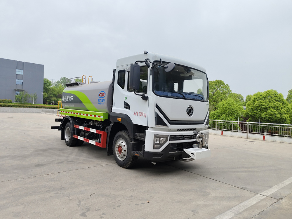 东风多利卡D9洒水车