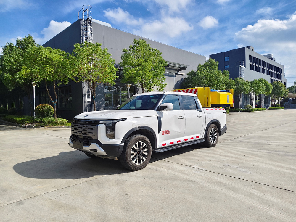 CL5031TFZ6ADZ防撞缓冲车