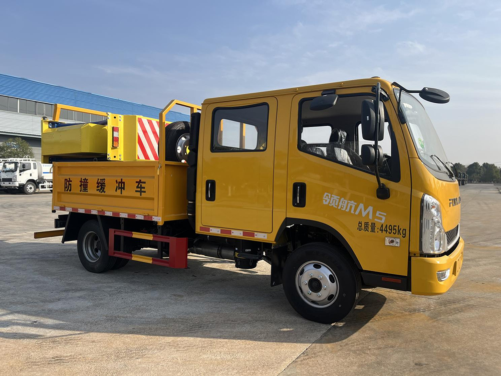 CL5041TFZ6ADZ防撞缓冲车