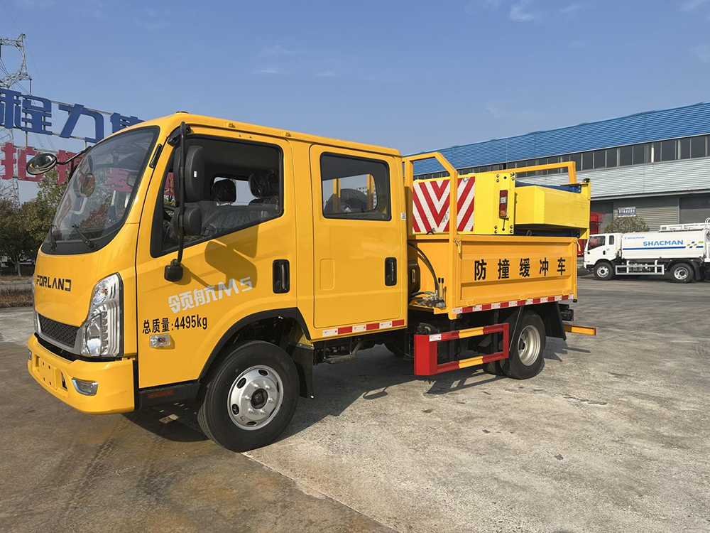 CL5041TFZ6ADZ防撞缓冲车