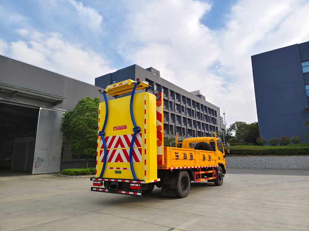 CL5100TFZ6ADZ防撞缓冲车