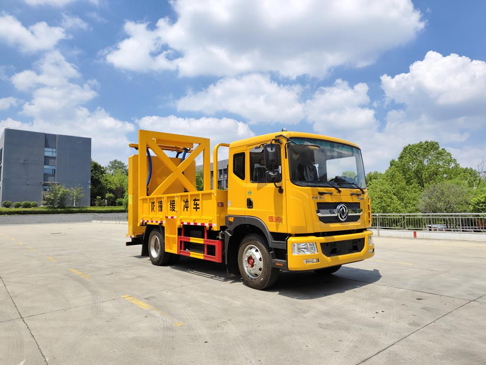 CL5160TFZ6ADZ防撞缓冲车